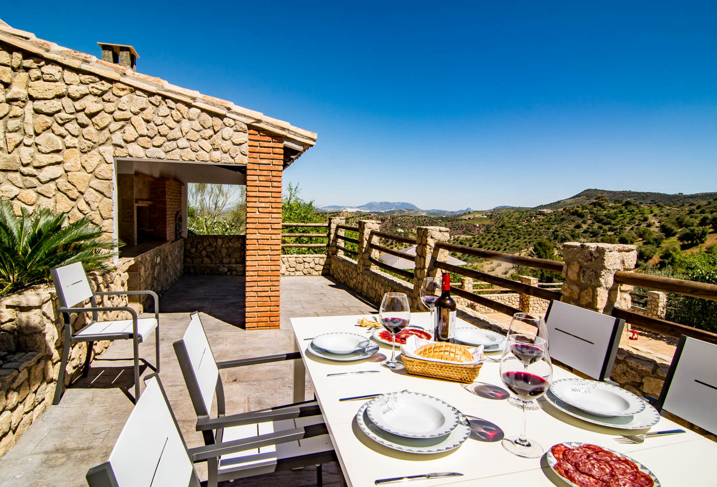 La casa es perfecta para hasta 6 personas 